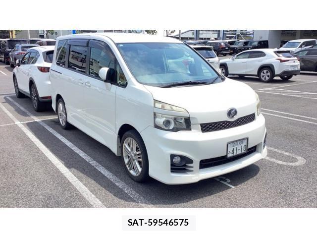 Toyota VOXY 2012-09 8372361-0