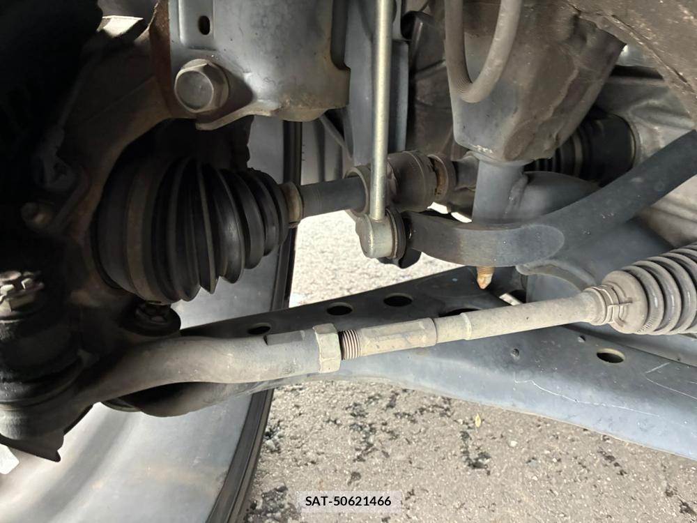 Toyota VOXY 2014-07 8344476-32