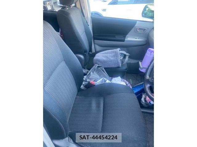 Toyota VOXY 2005-07 8372366-7