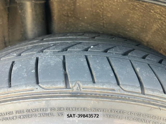 Toyota VOXY 2019-01 8372353-6
