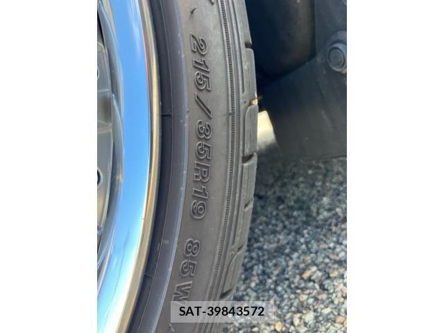 Toyota VOXY 2019-01 8372353-7
