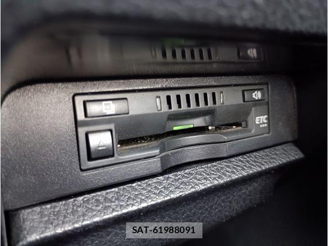 Toyota VOXY 2020-08 8372352-10