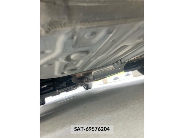 Toyota VOXY 2014-09 8372356-9