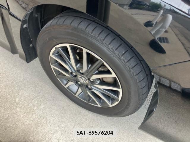 Toyota VOXY 2014-09 8372356-5