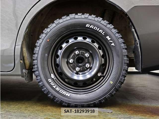 Toyota VOXY 2014-08 8415747-13