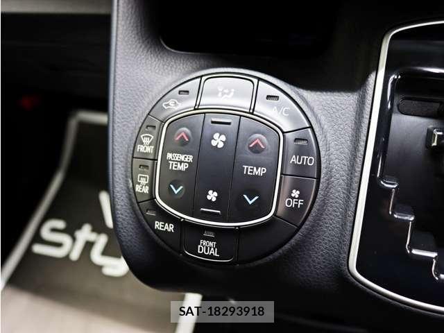 Toyota VOXY 2014-08 8415747-22