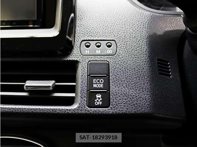 Toyota VOXY 2014-08 8415747-24