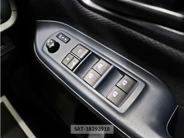 Toyota VOXY 2014-08 8415747-28