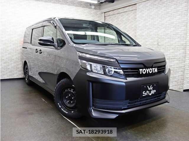 Toyota VOXY 2014-08 8415747-5