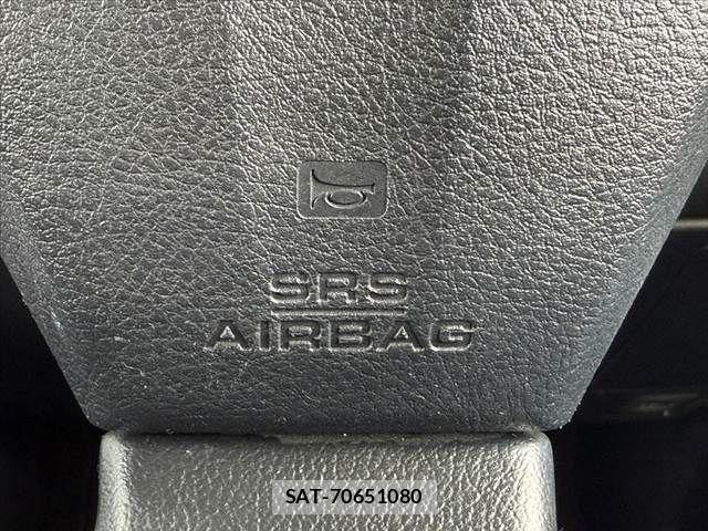 Toyota VOXY 2013-06 8415767-24