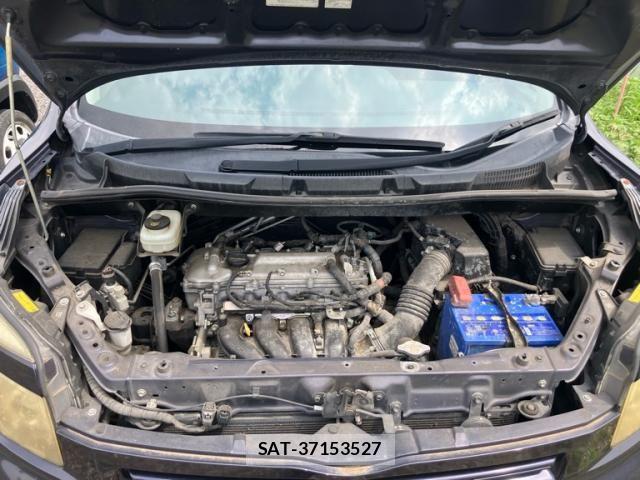 Toyota VOXY 2010-02 8415781-3