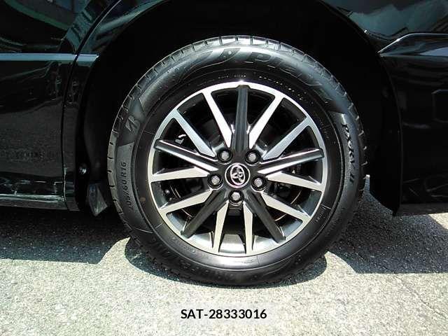 Toyota VOXY 2016-11 8415746-12