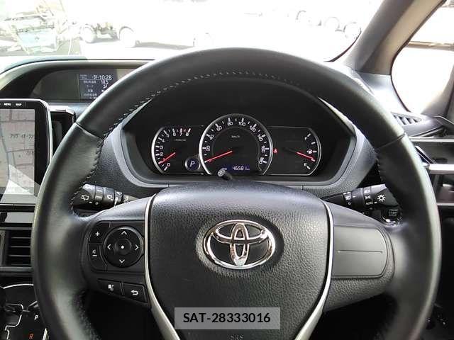 Toyota VOXY 2016-11 8415746-19