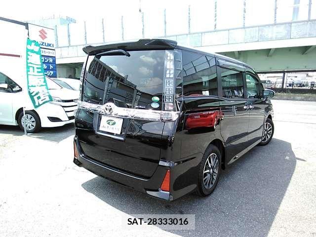 Toyota VOXY 2016-11 8415746-4