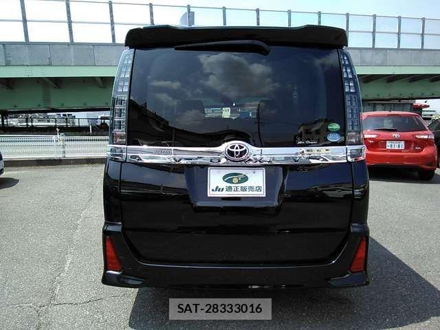 Toyota VOXY 2016-11 8415746-8
