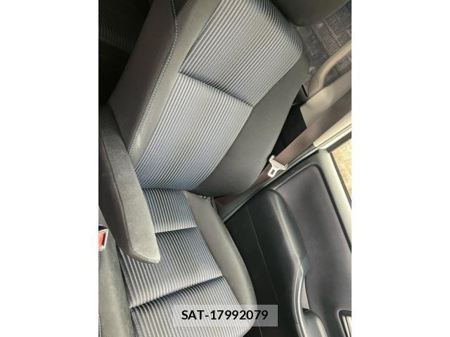 Toyota VOXY 2014-04 8415754-20