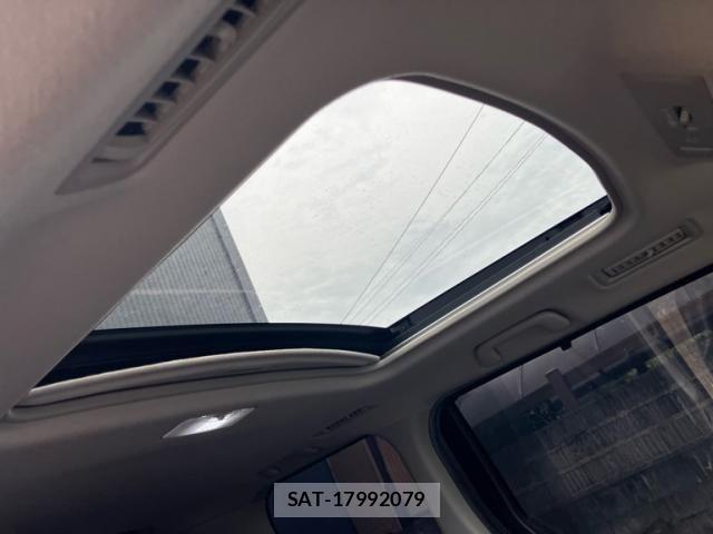 Toyota VOXY 2014-04 8415754-22