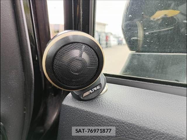 Toyota VOXY 2013-12 8415750-14