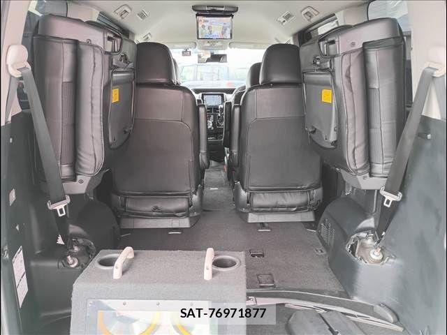 Toyota VOXY 2013-12 8415750-21