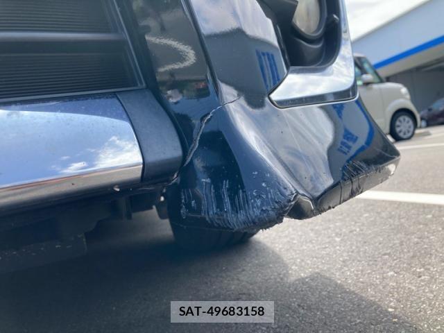 Toyota VOXY 2014-03 8415752-28