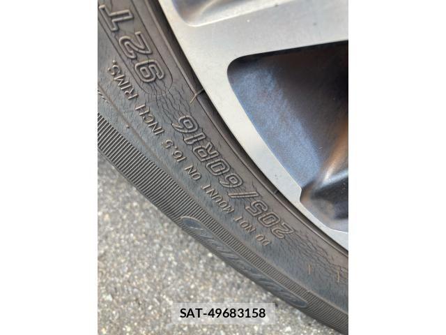 Toyota VOXY 2014-03 8415752-8