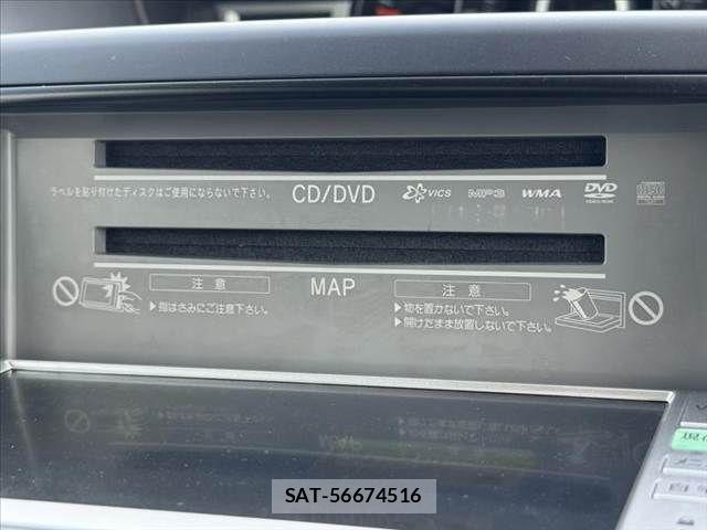 Toyota VOXY 2009-04 8415772-21