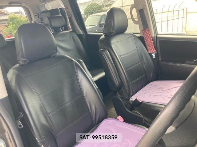 Toyota VOXY 2012-02 8415773-14