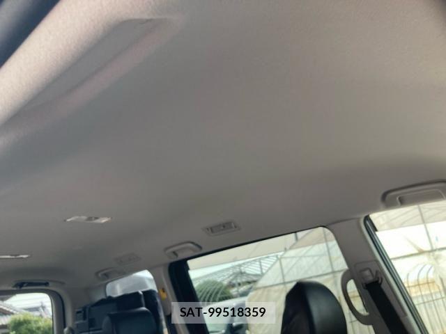 Toyota VOXY 2012-02 8415773-17