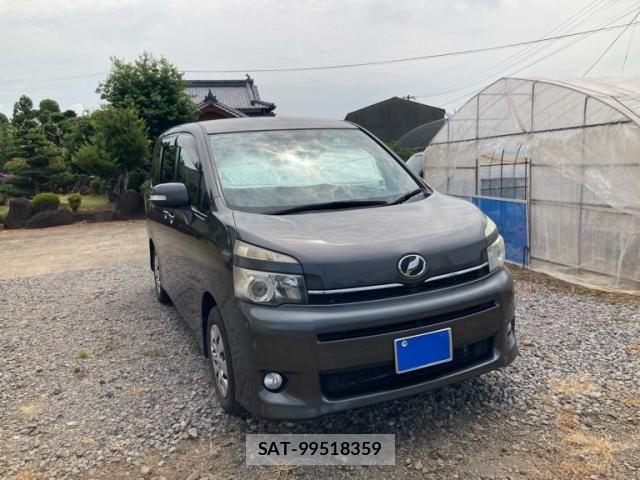 Toyota VOXY 2012-02 8415773-2