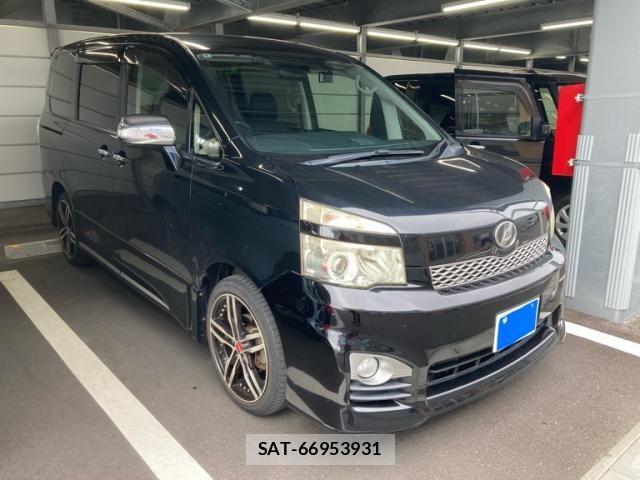 Toyota VOXY 2012-03 8415770-2