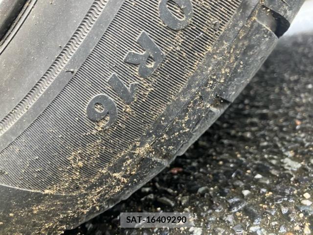 Toyota VOXY 2009-06 8415779-10