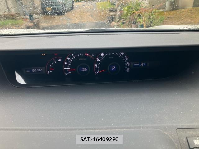 Toyota VOXY 2009-06 8415779-18