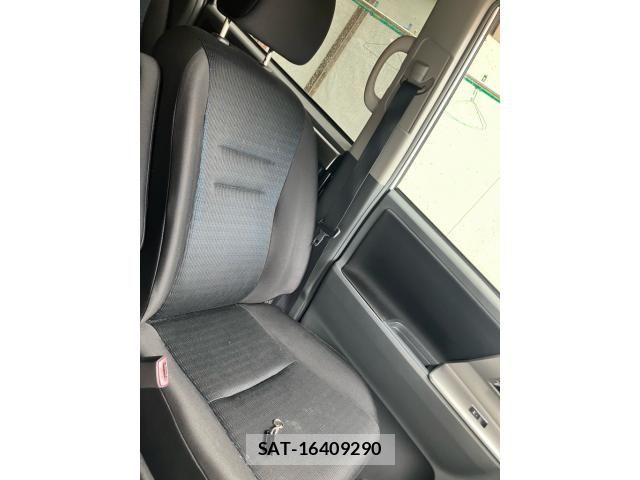 Toyota VOXY 2009-06 8415779-21