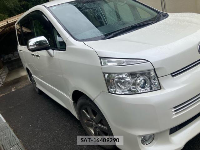 Toyota VOXY 2009-06 8415779-2
