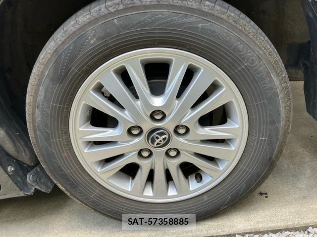 Toyota VOXY 2014-10 8415768-10
