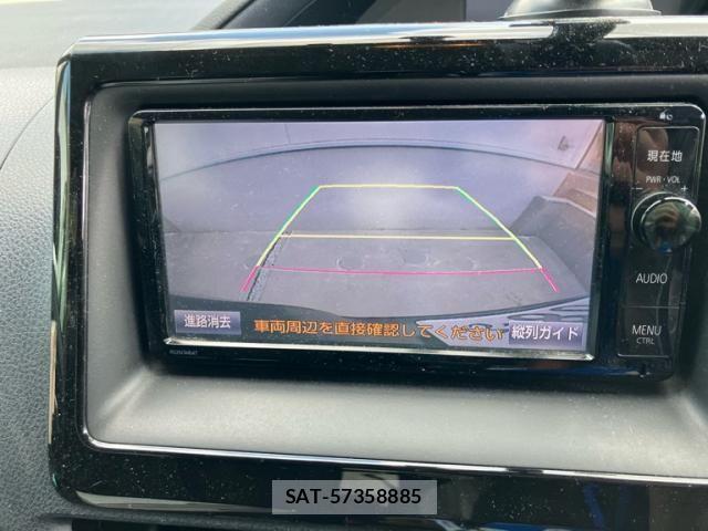 Toyota VOXY 2014-10 8415768-23
