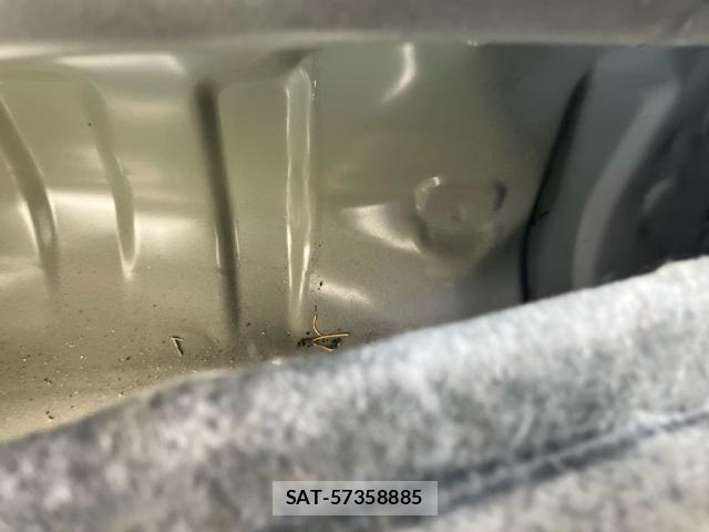 Toyota VOXY 2014-10 8415768-26