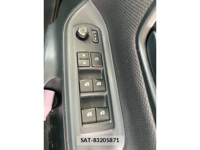 Toyota VOXY 2014-02 8415766-18