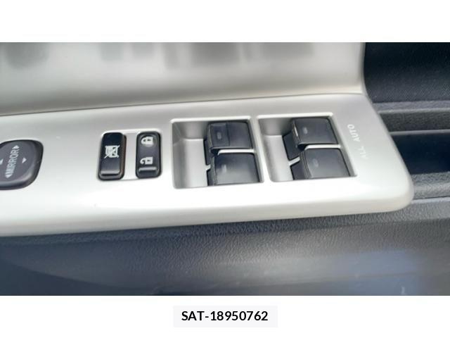 Toyota VOXY 2011-09 8415776-14