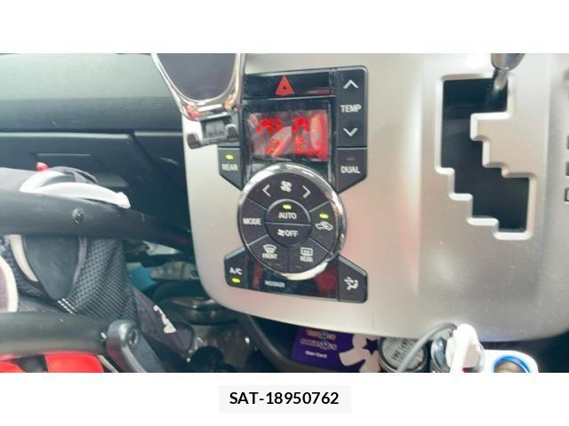 Toyota VOXY 2011-09 8415776-24