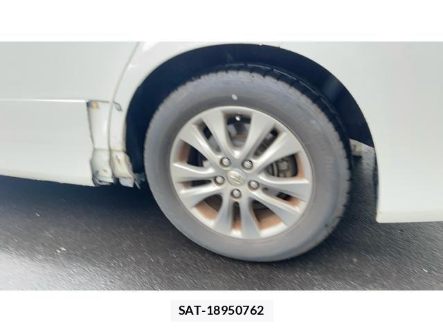 Toyota VOXY 2011-09 8415776-6