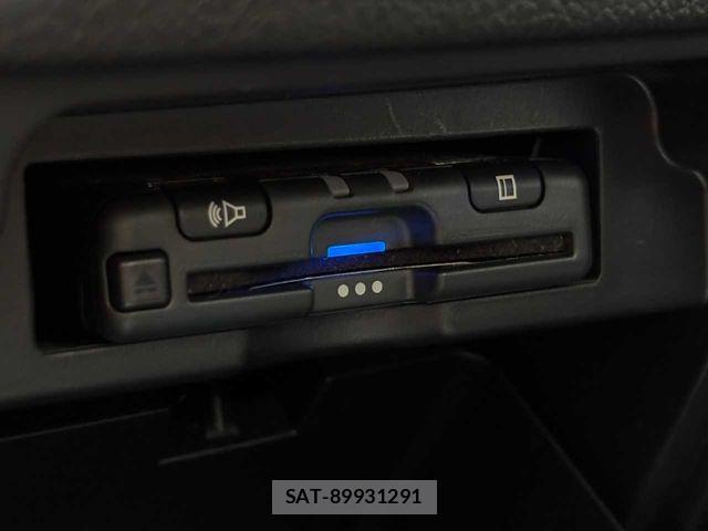 Toyota VOXY 2012-05 8415751-17