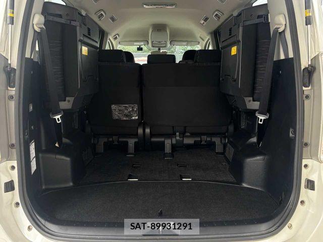 Toyota VOXY 2012-05 8415751-26
