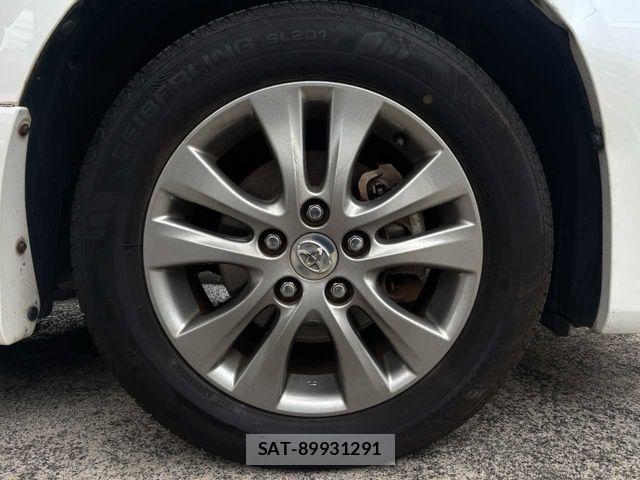 Toyota VOXY 2012-05 8415751-28