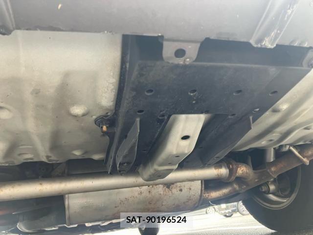 Toyota VOXY 2011-01 8415769-11
