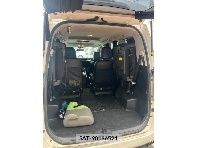 Toyota VOXY 2011-01 8415769-13