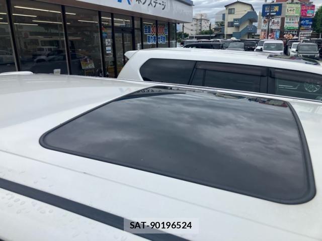 Toyota VOXY 2011-01 8415769-15