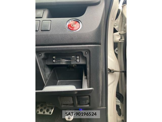 Toyota VOXY 2011-01 8415769-18