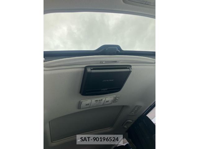 Toyota VOXY 2011-01 8415769-26