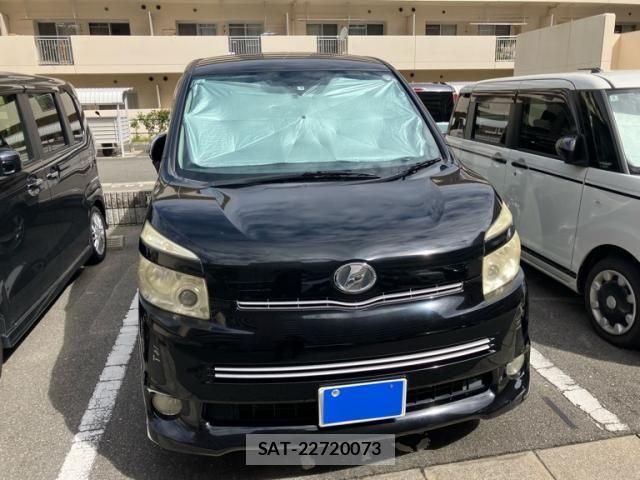 Toyota VOXY 2010-01 8415775-0